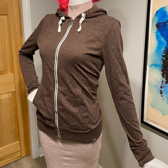 Aeropostale Sweaters - Aeropostale brown sweater